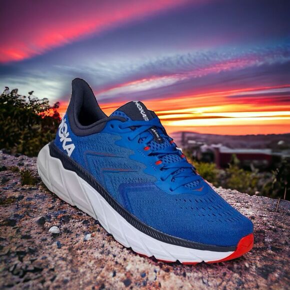 HOKA Arahi Comfort Run Race Shoes Mens Size 8 New In Box Fast Shipping